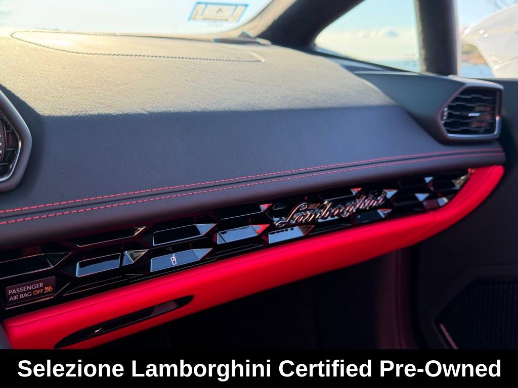 Used 2024 Lamborghini Huracan EVO image 37