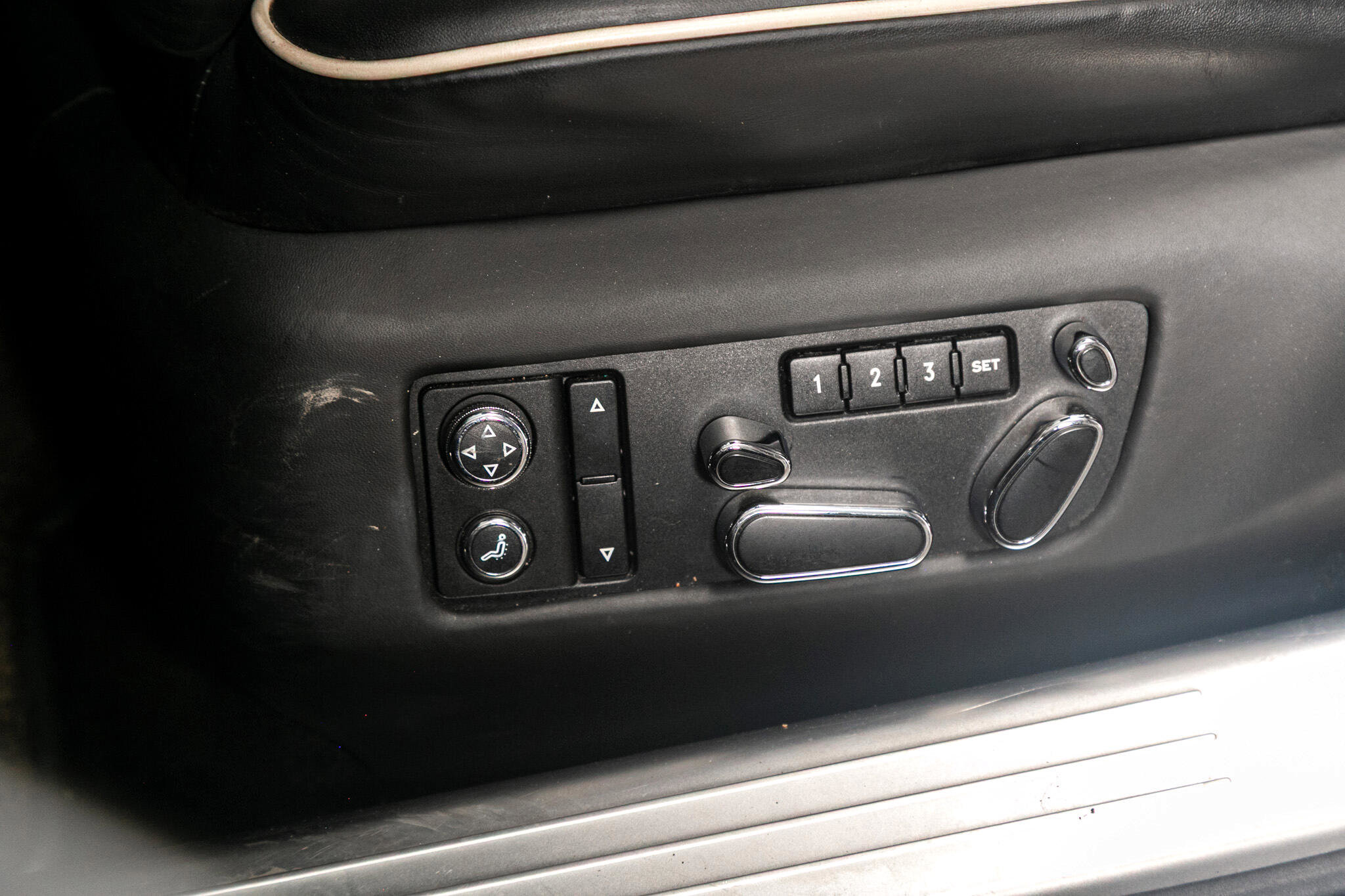 Used 2009 Bentley Flying Spur Flying Spur Speed w/ Convenience Specification Pkg image 23