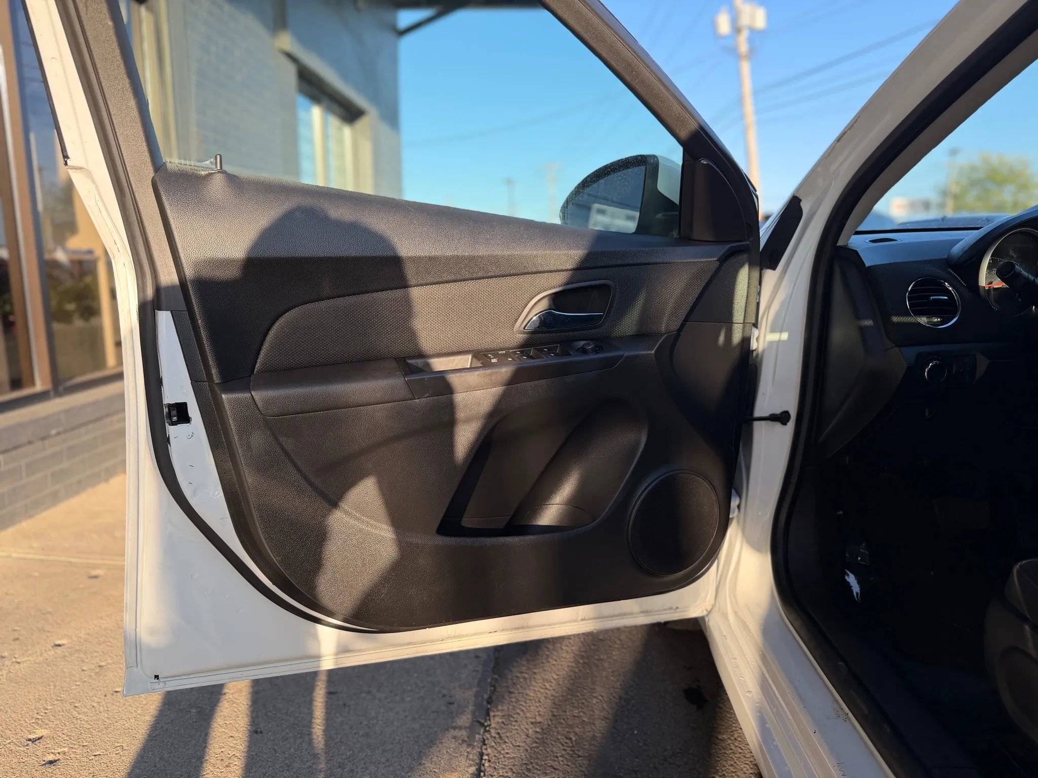 Used 2015 Chevrolet Cruze LT image 7