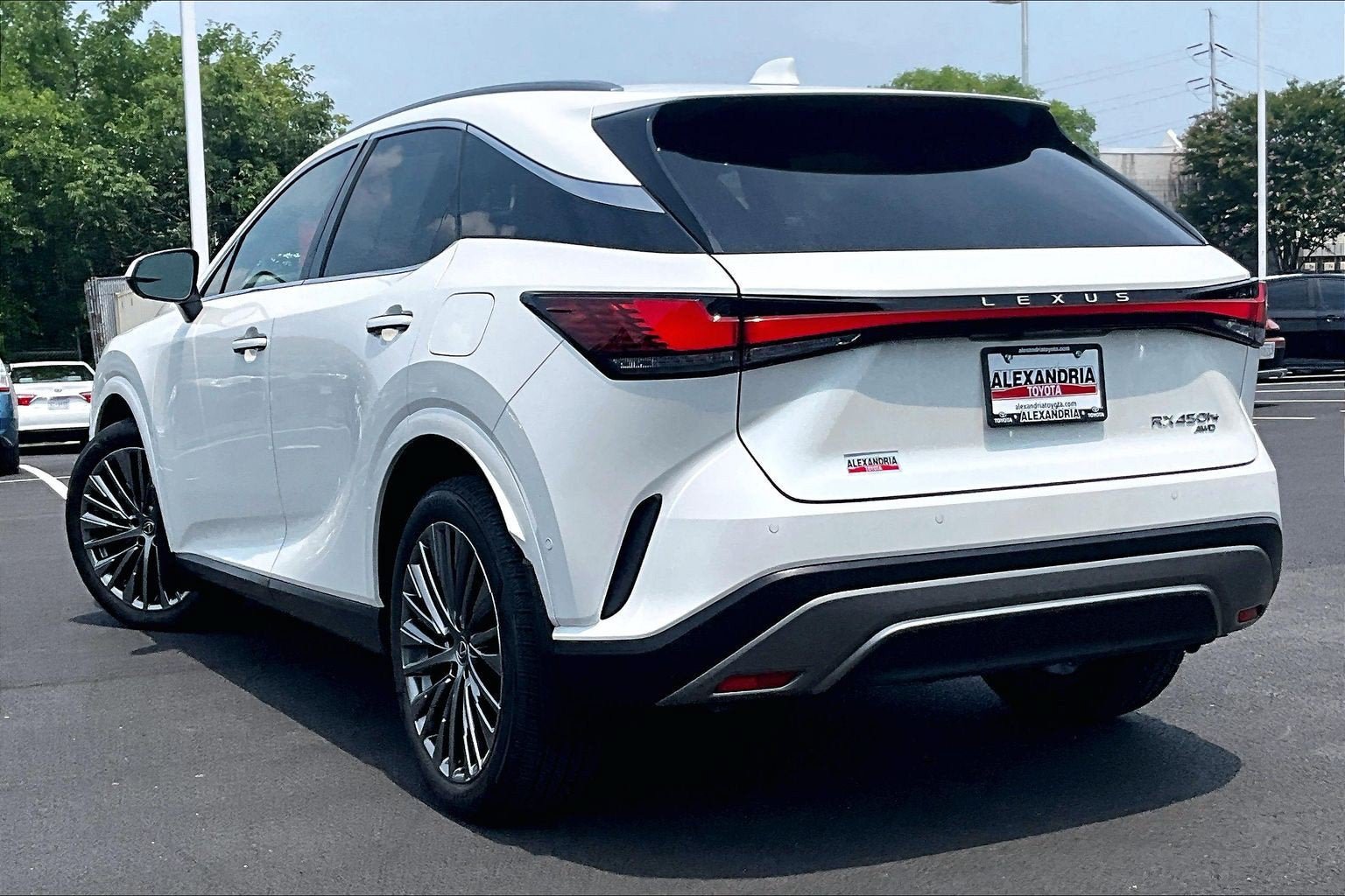 Used 2025 Lexus RX 450h AWD w/ Convenience Package image 11