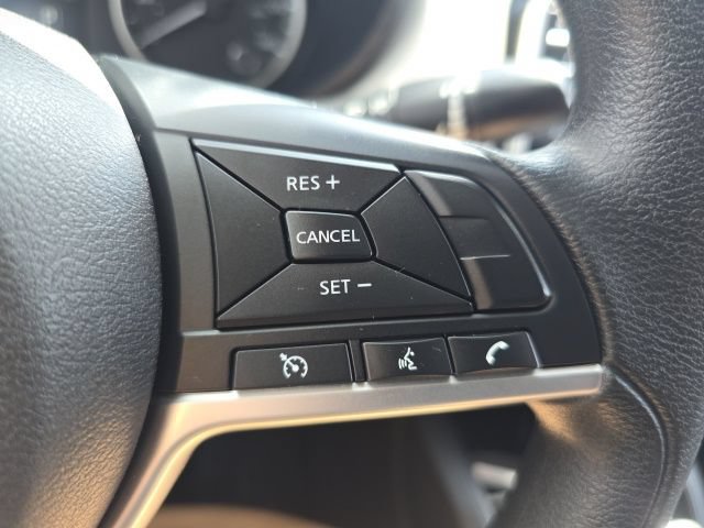 Used 2021 Nissan Versa SV FWD image 16