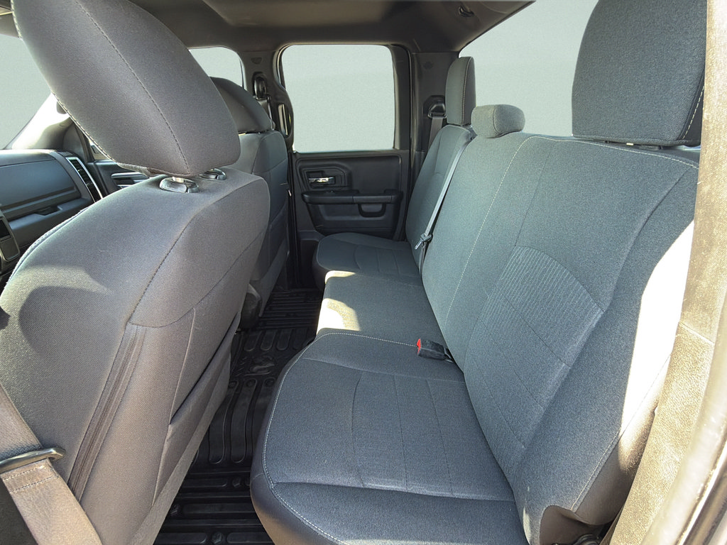 Used 2022 RAM 1500 Warlock AWD/4WD image 16
