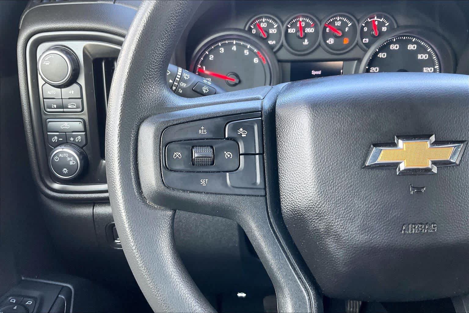 Used 2023 Chevrolet Silverado 1500 Custom AWD/4WD image 23