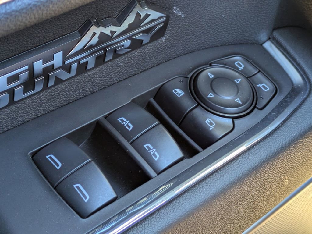 Used 2024 Chevrolet Silverado 1500 High Country w/ High Country Premium Package image 25