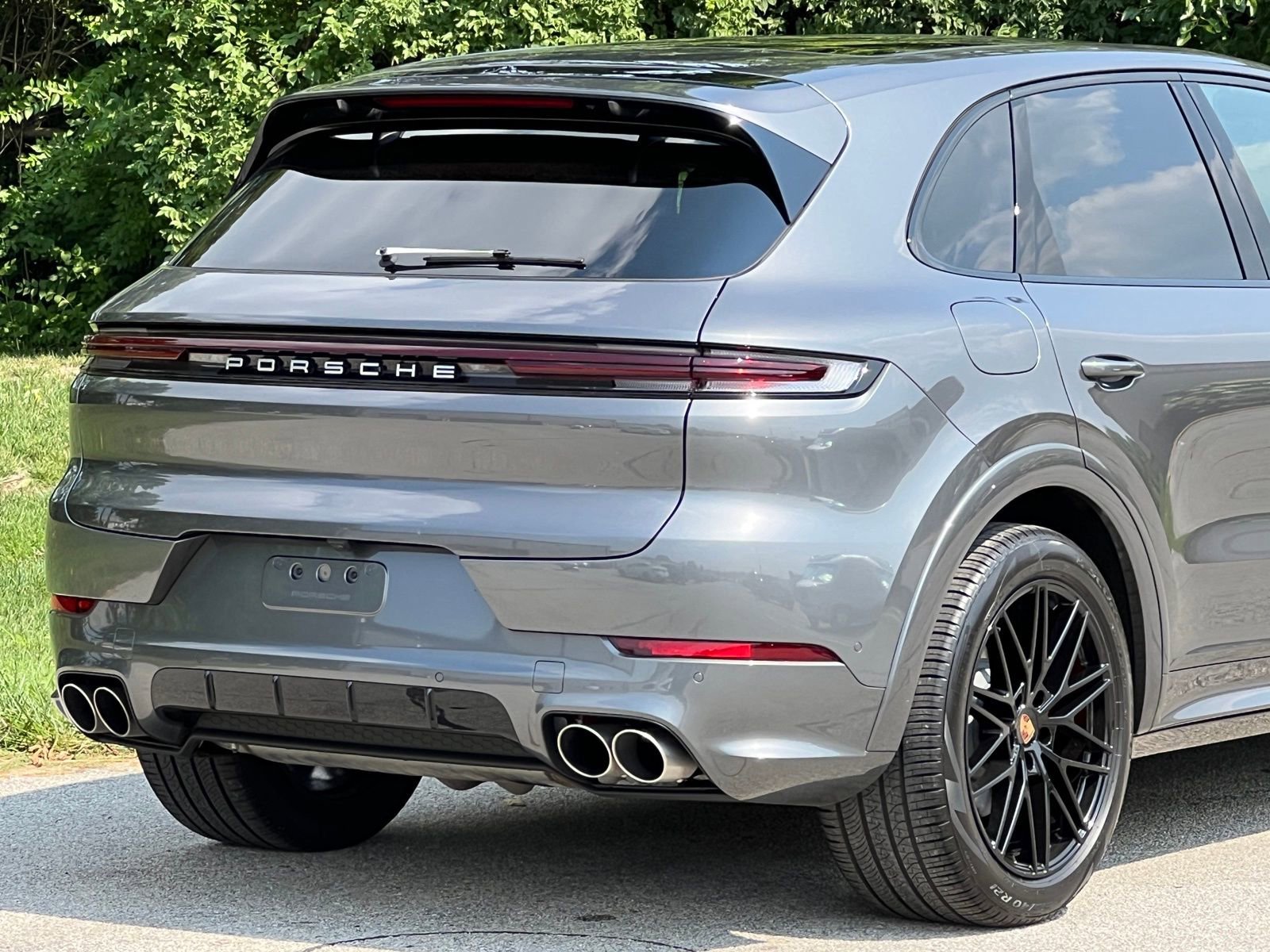 New 2025 Porsche Cayenne S image 5