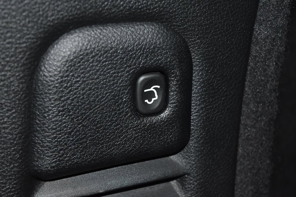 Used 2024 Dodge Durango GT image 34