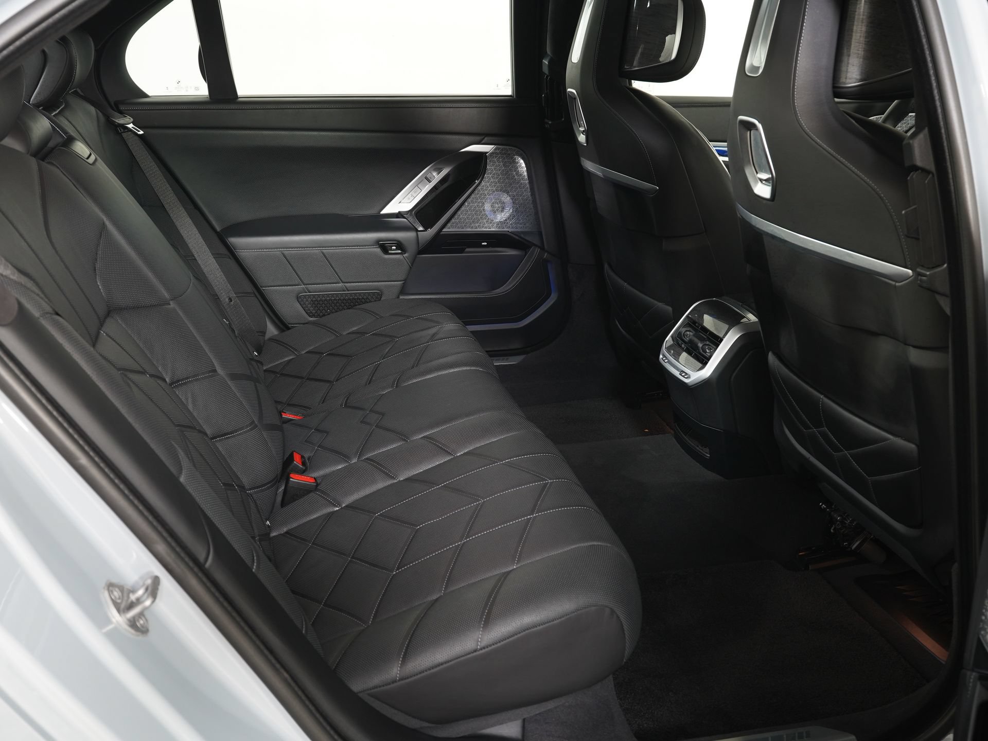 Used 2023 BMW i7 xDrive60 AWD/4WD image 10