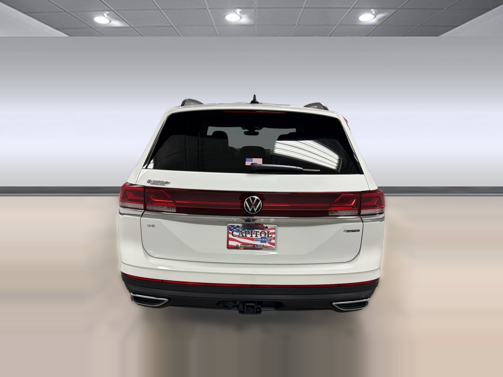 Used 2025 Volkswagen Atlas SE AWD/4WD image 8