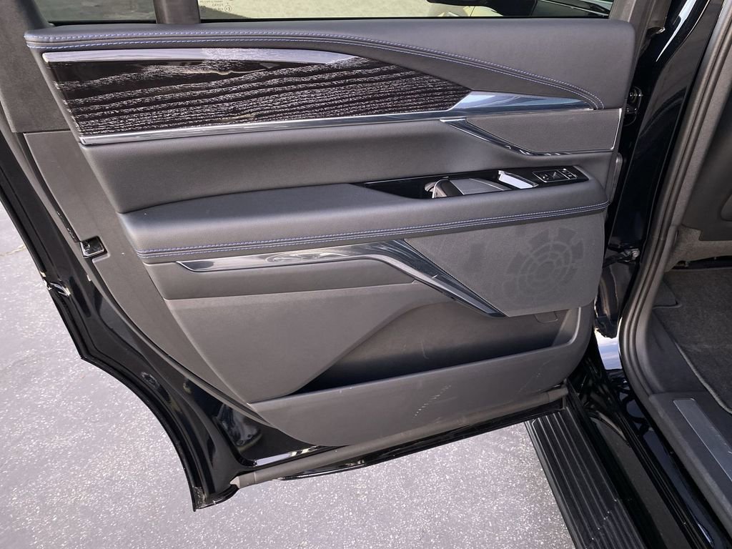 Used 2025 Cadillac Escalade IQ Sport 1 image 28