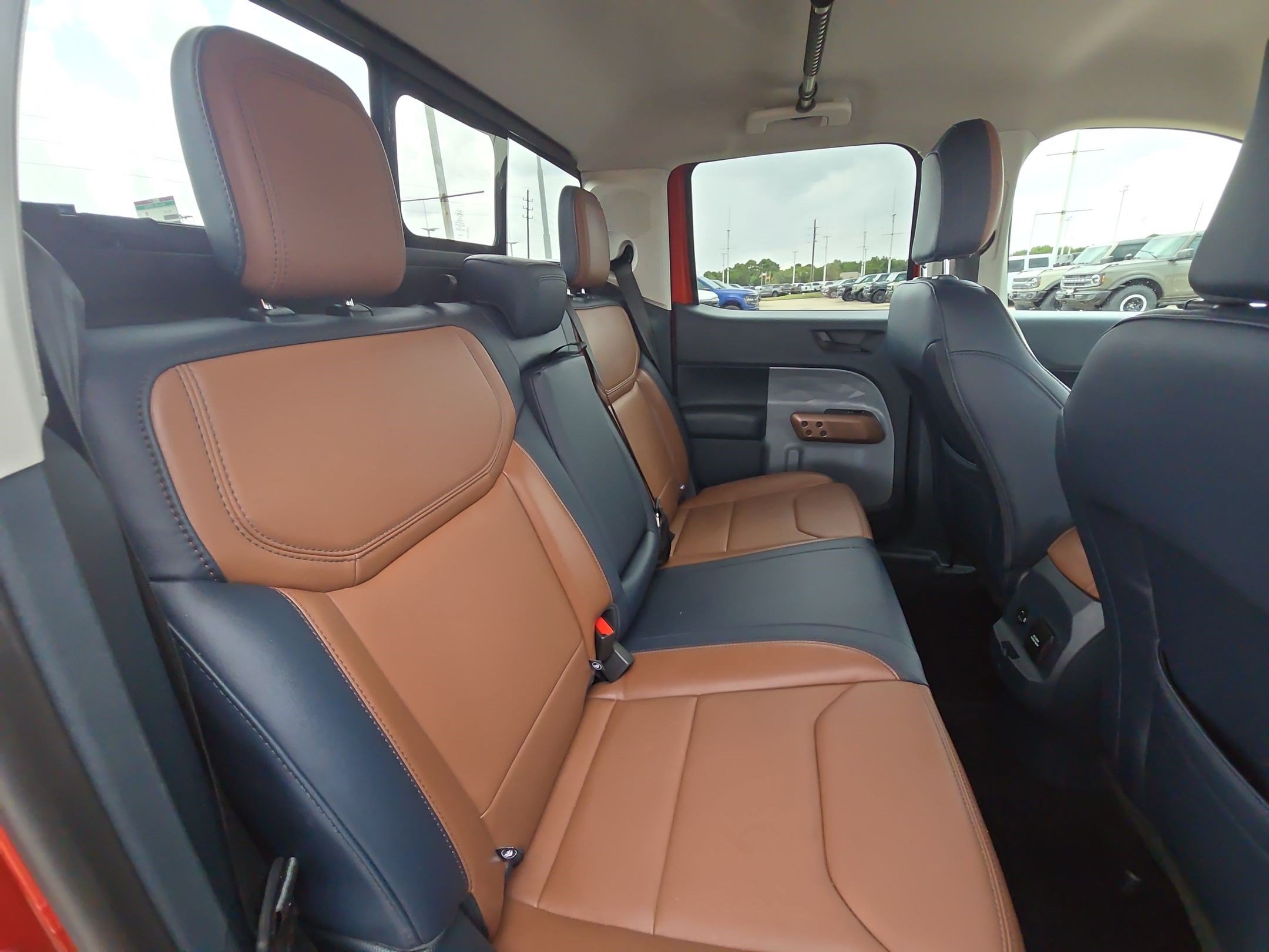 Used 2024 Ford Maverick Lariat FWD image 31