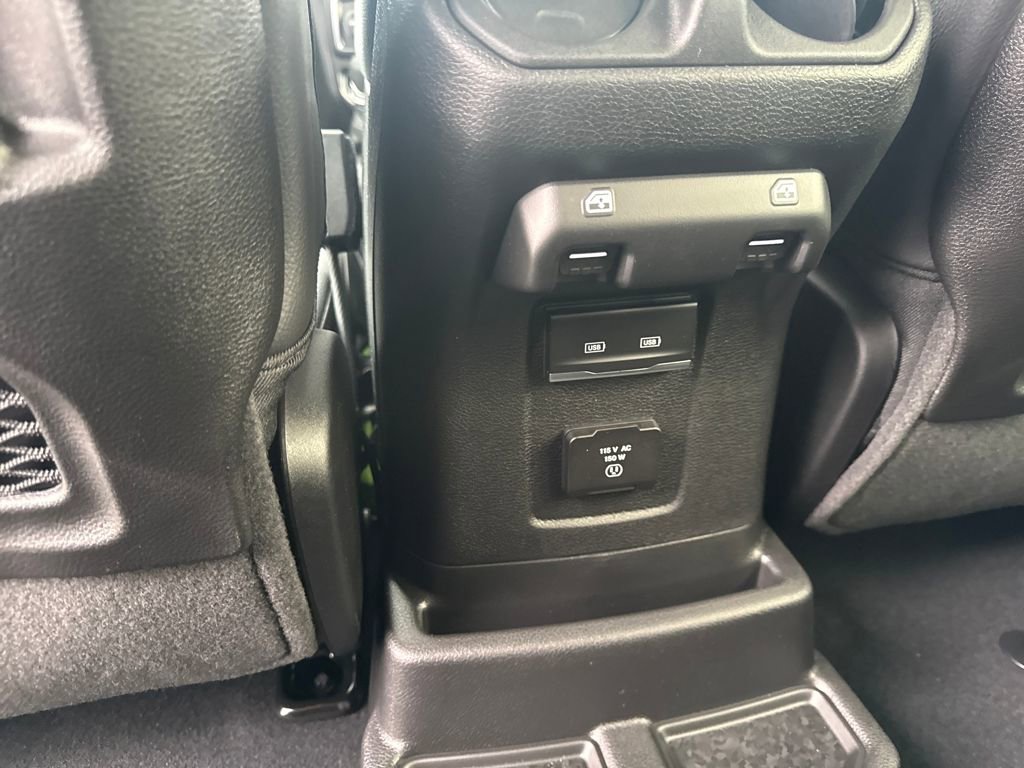 New 2026 Jeep Wrangler Sahara w/ Whitecap Package image 31