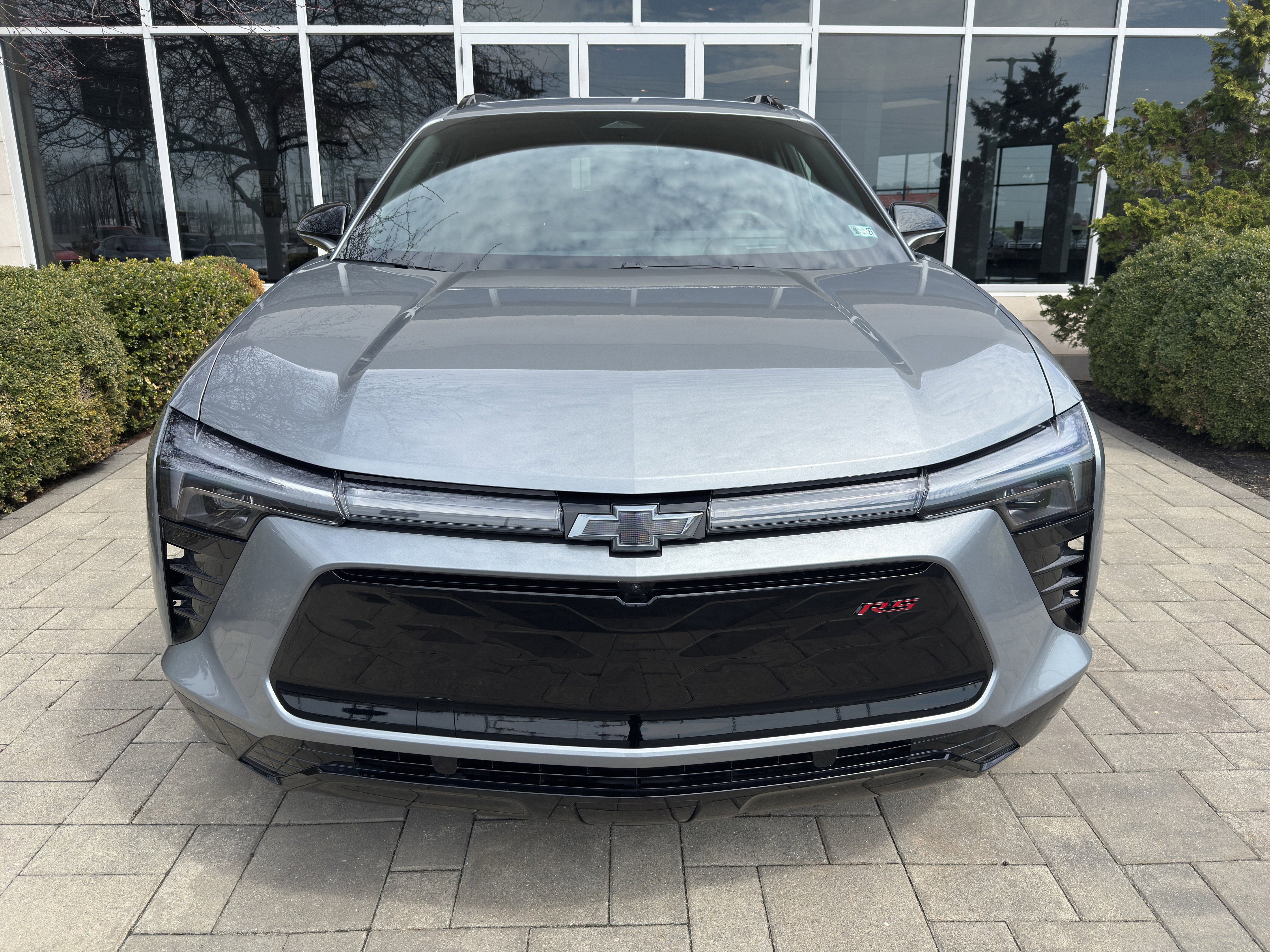 Used 2025 Chevrolet Blazer EV RS AWD/4WD image 2