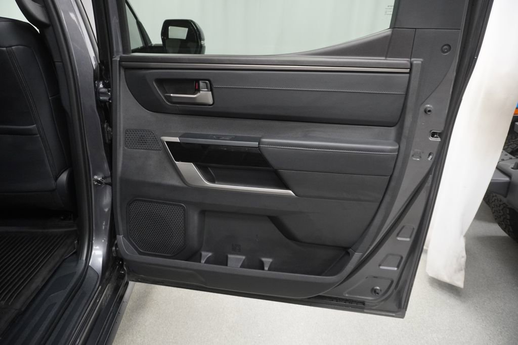 Used 2025 Toyota Tundra Limited image 49