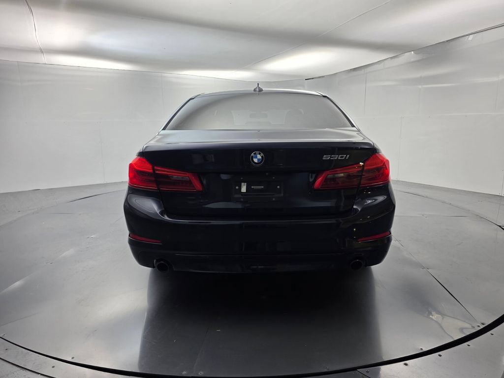 Used 2019 BMW 530i w/ Convenience Package RWD image 5