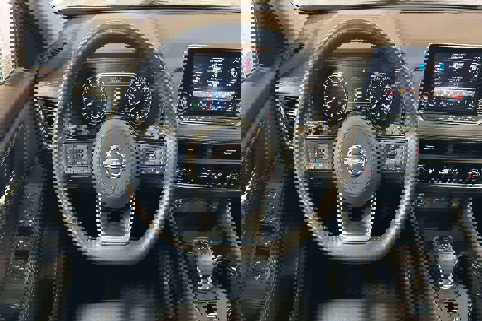 Certified 2023 Nissan Rogue SV w/ SV Premium B Package image 16