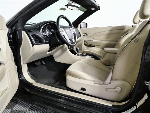 Used 2013 Chrysler 200 Touring image 14