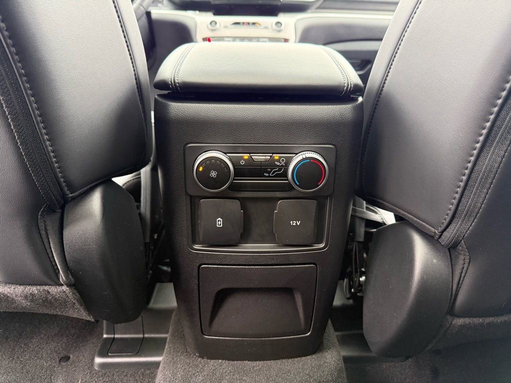 Used 2024 Ford Explorer XLT w/ Equipment Group 202A image 28
