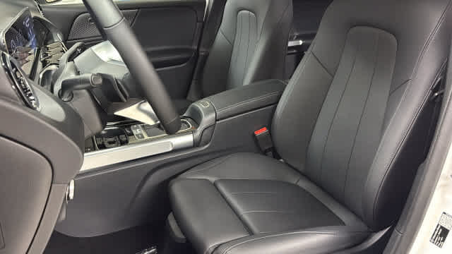 Certified 2026 Mercedes-Benz GLB 250 4MATIC image 29