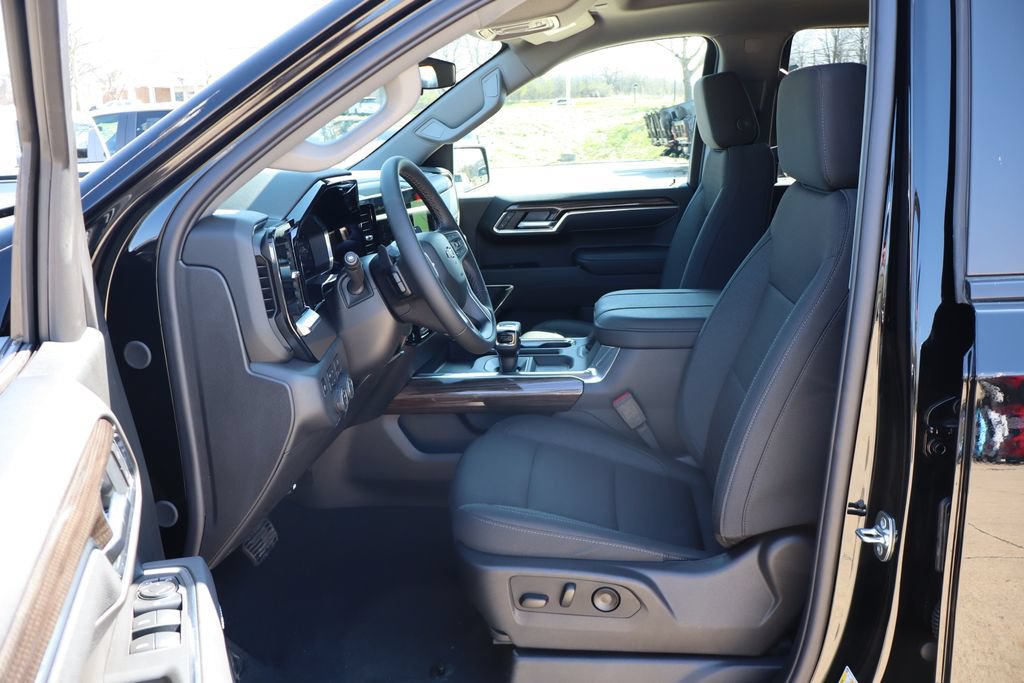 New 2026 Chevrolet Silverado 1500 RST w/ Convenience Package II AWD/4WD image 15