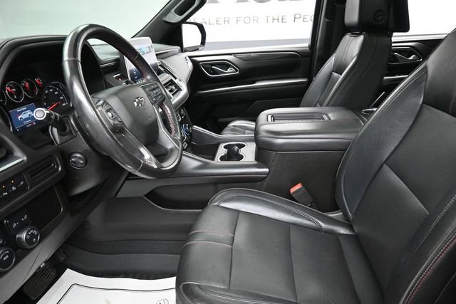 Used 2021 Chevrolet Tahoe RST w/ Luxury Package AWD/4WD image 16