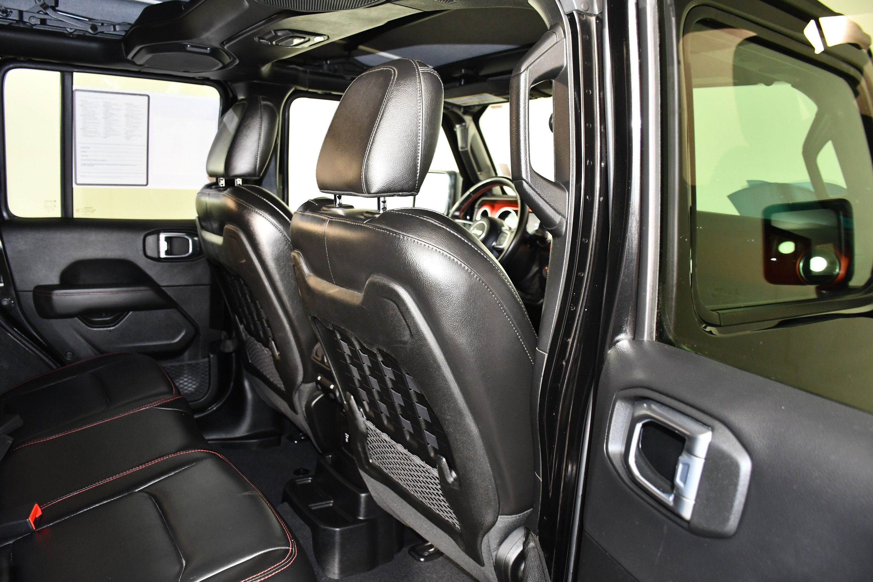 Used 2021 Jeep Wrangler Unlimited Rubicon AWD/4WD image 45