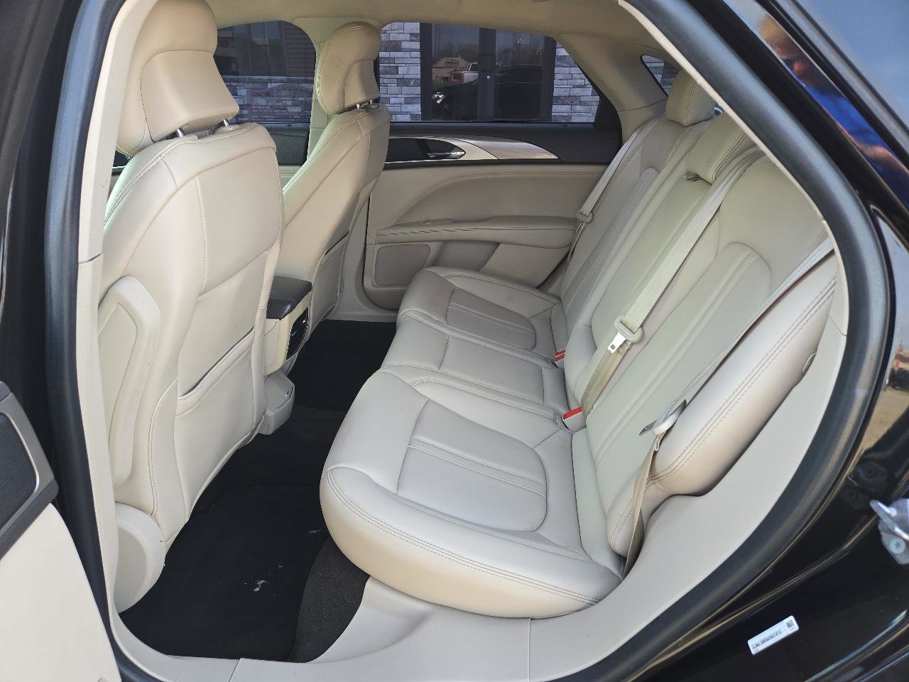 Used 2019 Lincoln MKZ Premiere AWD/4WD image 10