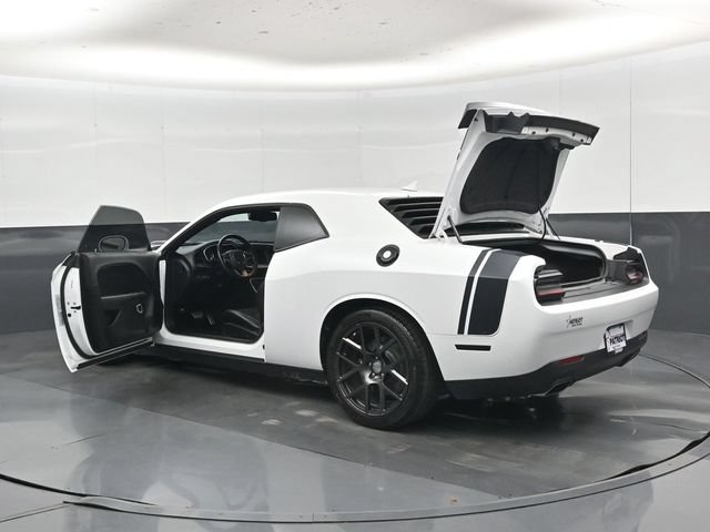 Used 2016 Dodge Challenger R/T Scat Pack RWD image 54