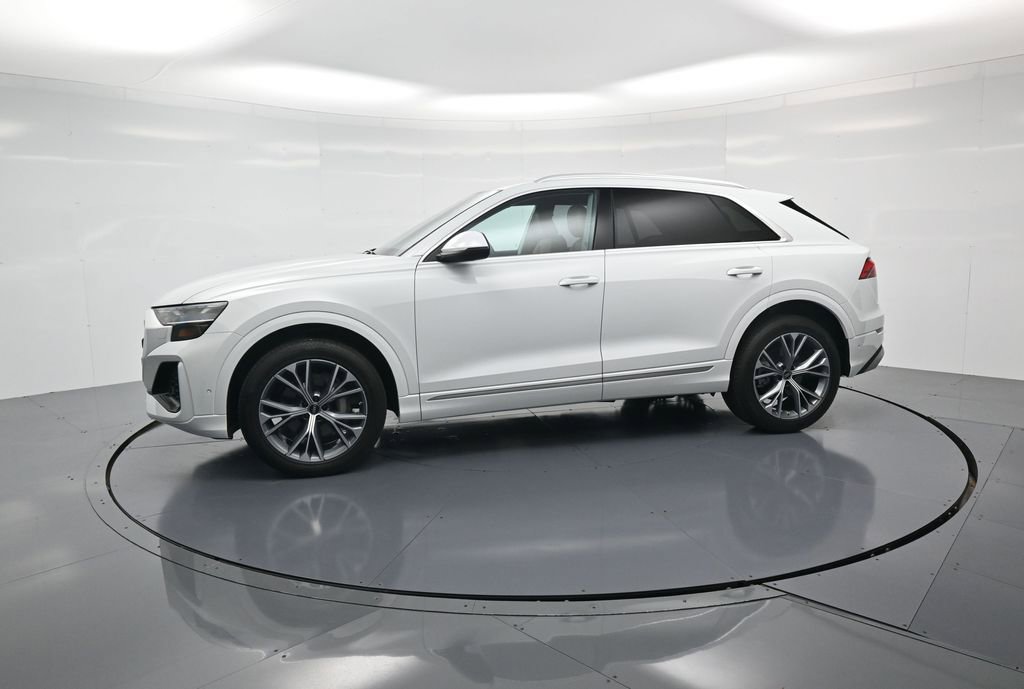 Used 2025 Audi Q8 Premium Plus AWD/4WD image 2