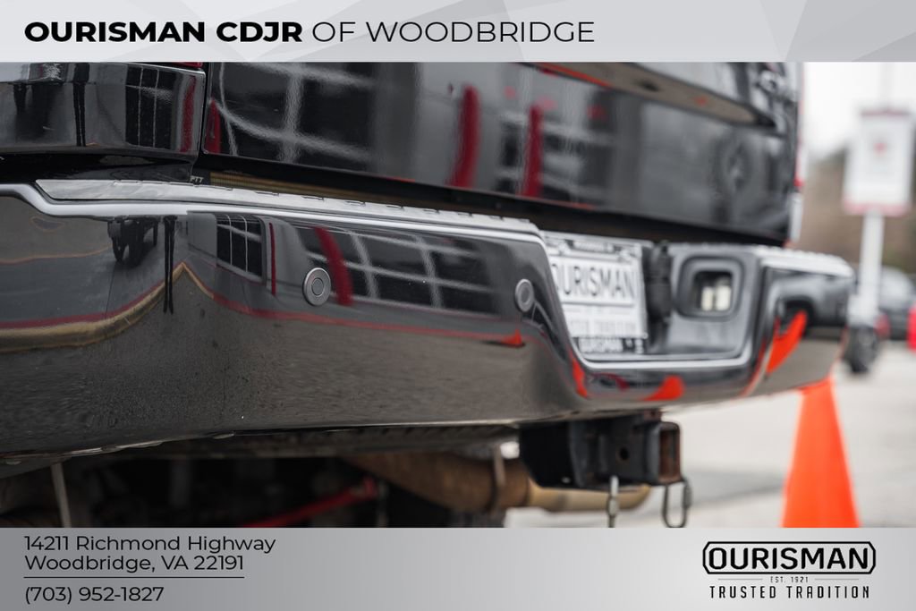 Used 2016 RAM 2500 Big Horn w/ Black Appearance Group image 9