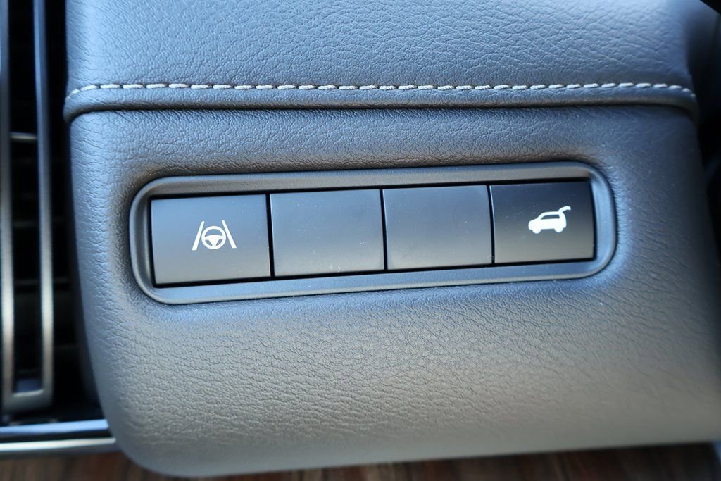 New 2026 Nissan Armada SL w/ Captain's Chari Seat Package image 16