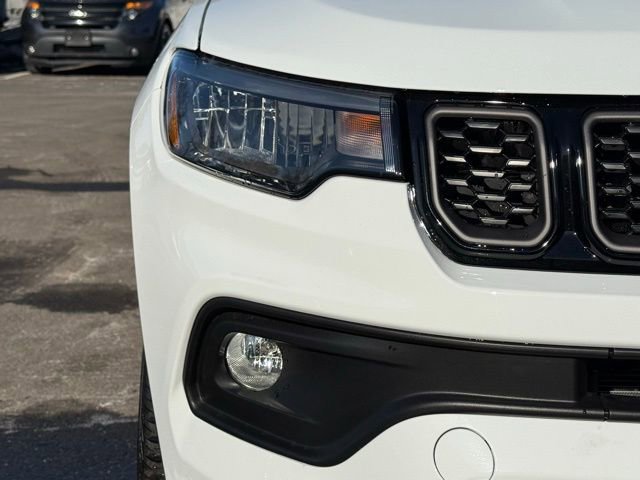 New 2026 Jeep Compass Latitude w/ Sun and Sound Group AWD/4WD image 10