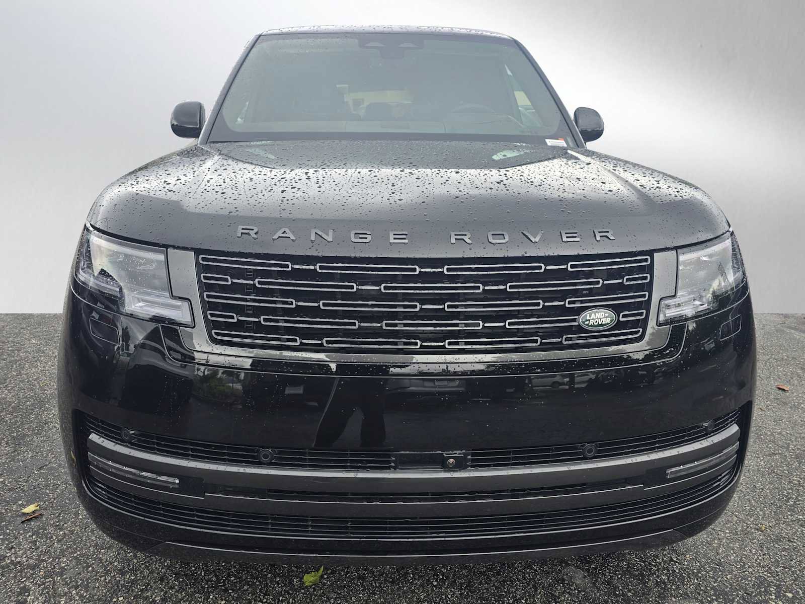 Used 2026 Land Rover Range Rover Long Wheelbase SE image 8