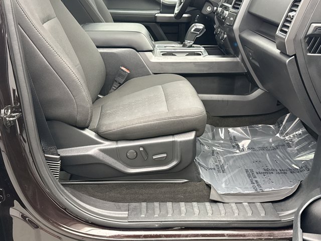 Used 2019 Ford F150 XLT w/ Equipment Group 302A Luxury AWD/4WD image 17
