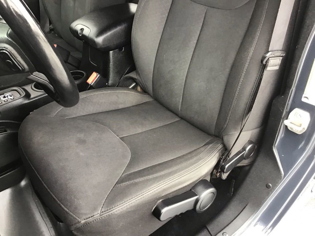 Used 2018 Jeep Wrangler Unlimited Sport S image 8
