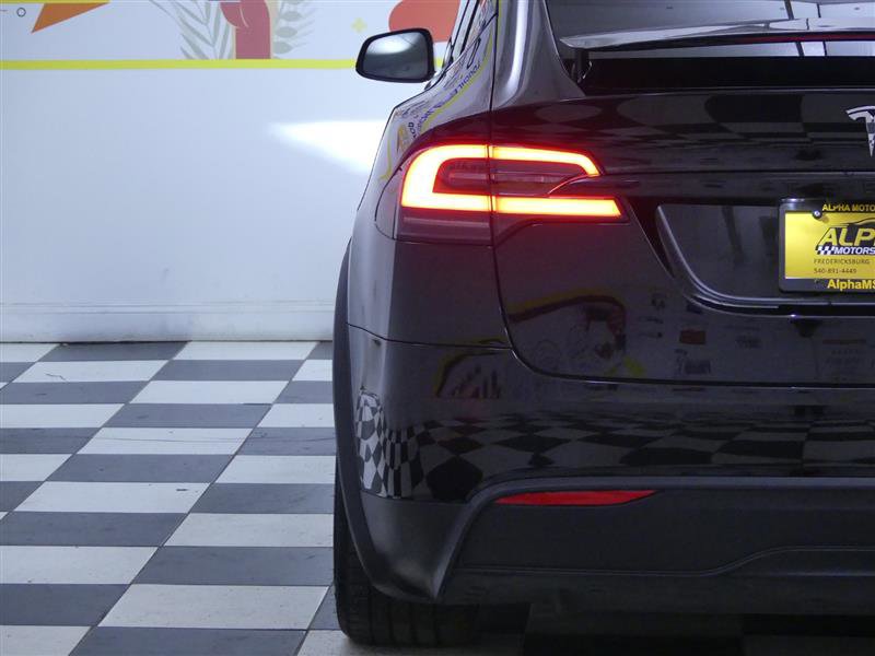 Used 2022 Tesla Model X image 26