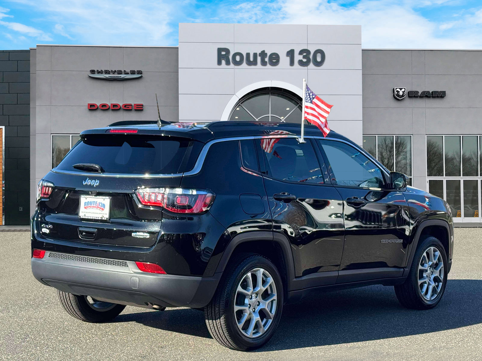 Used 2022 Jeep Compass Latitude image 4