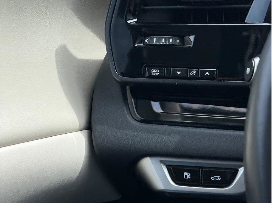 Used 2023 Lexus RX 350 FWD w/ Cold Area Package image 18