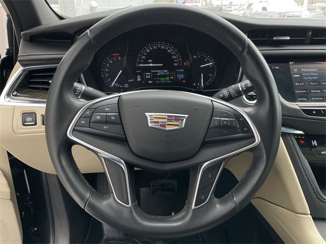 Used 2017 Cadillac XT5 FWD image 14