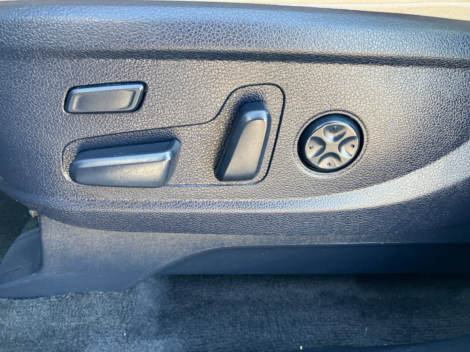 Used 2021 Hyundai Palisade Limited image 11