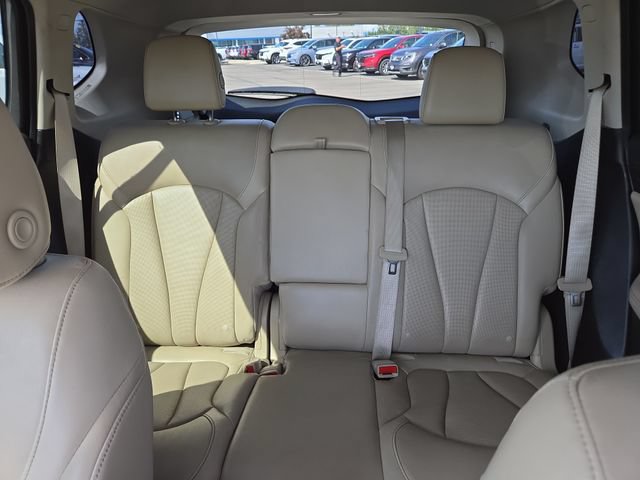 Used 2020 Buick Envision Premium w/ Driver Confidence Package AWD/4WD image 28