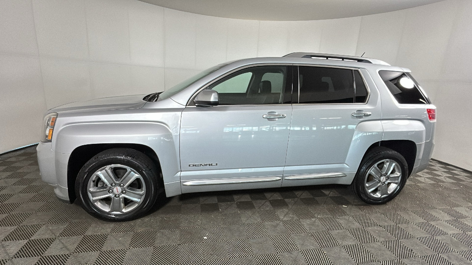 Used 2014 GMC Terrain Denali FWD image 7