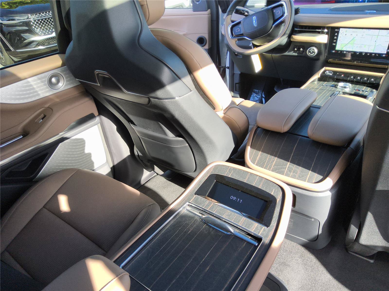 New 2027 Lincoln Navigator Black Label AWD/4WD image 24
