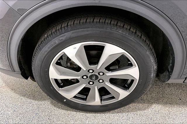 Used 2024 Ford Escape Platinum AWD/4WD image 35