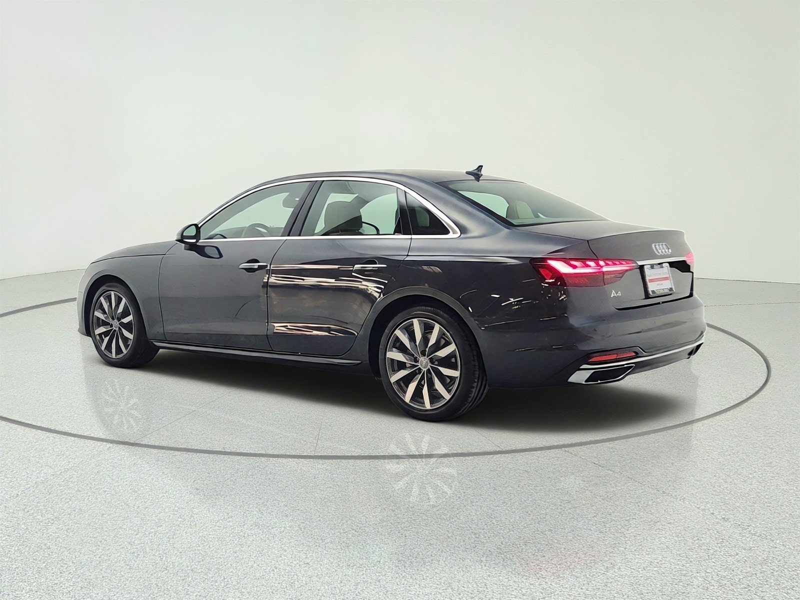 Used 2020 Audi A4 2.0T Premium Plus FWD image 7