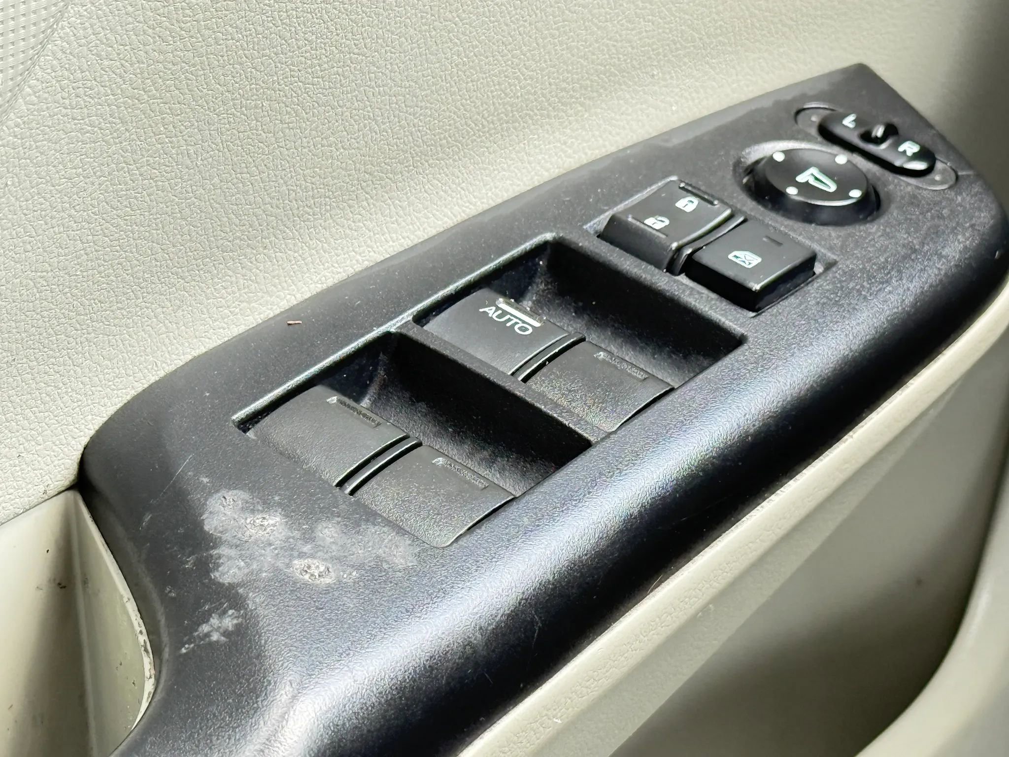 Used 2012 Honda Civic LX image 23