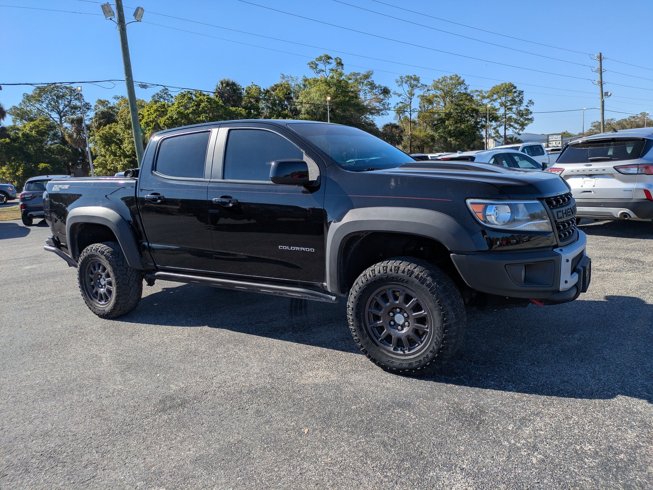 Used 2022 Chevrolet Colorado ZR2 w/ Colorado ZR2 Bison Edition AWD/4WD image 2
