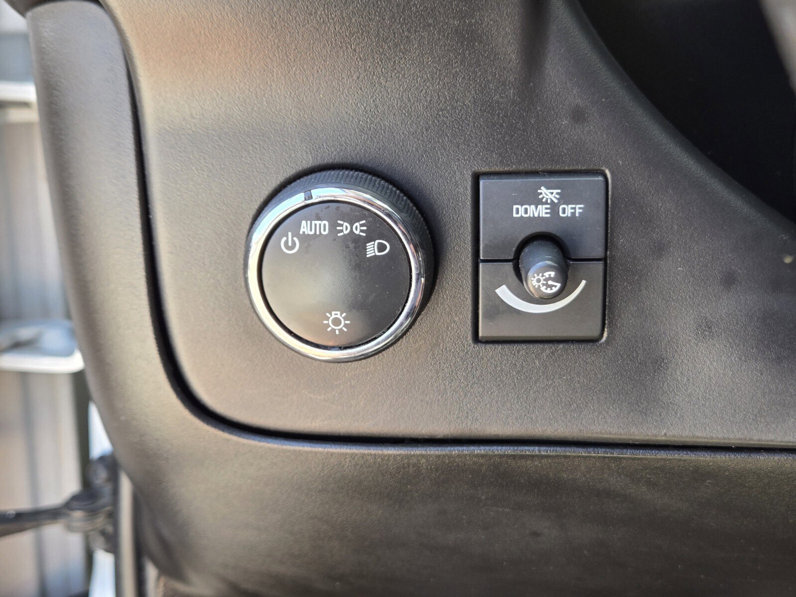Used 2021 Chevrolet Express 3500 w/ Driver Convenience Package RWD image 18