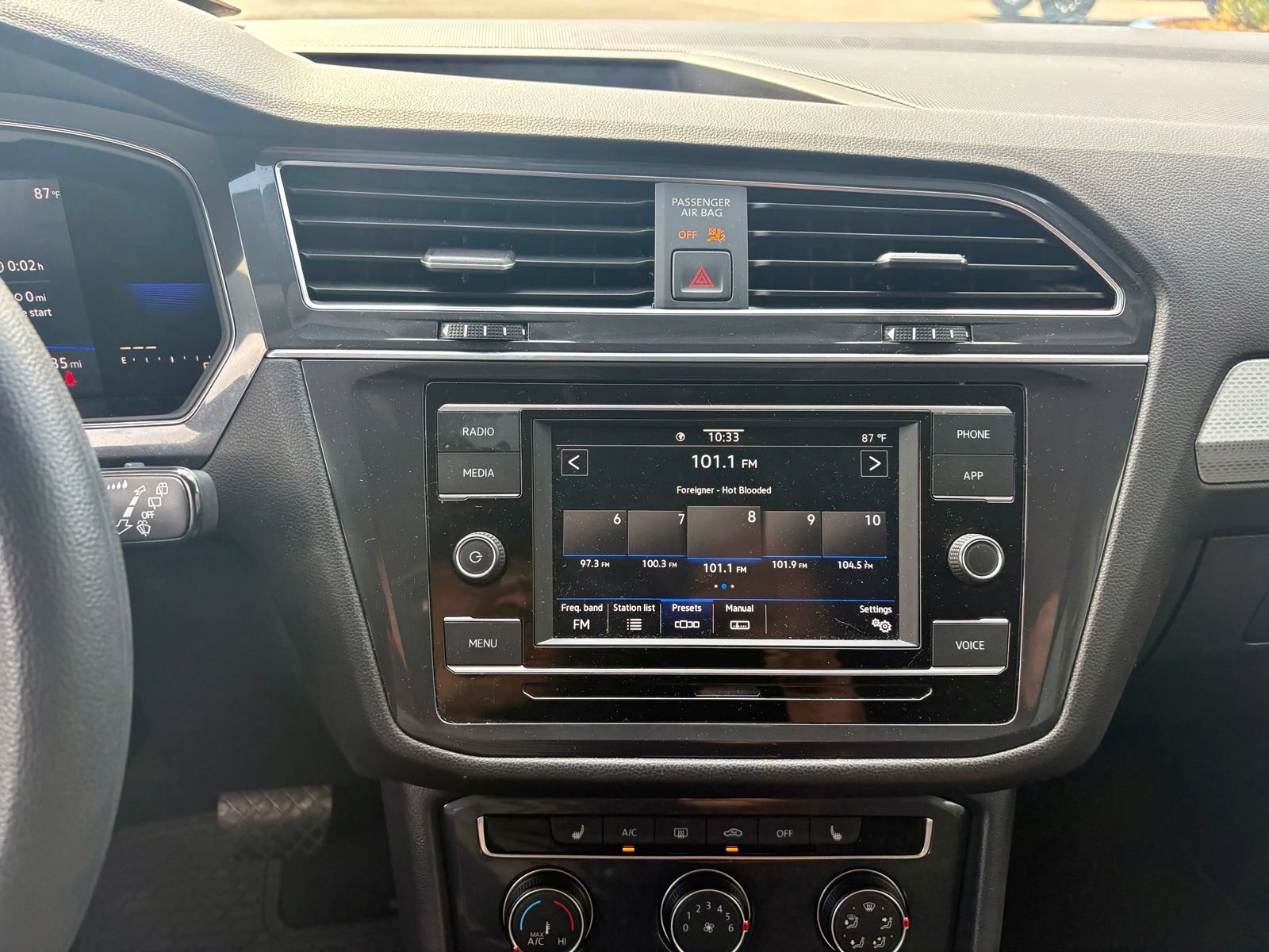 Used 2023 Volkswagen Tiguan S FWD image 12
