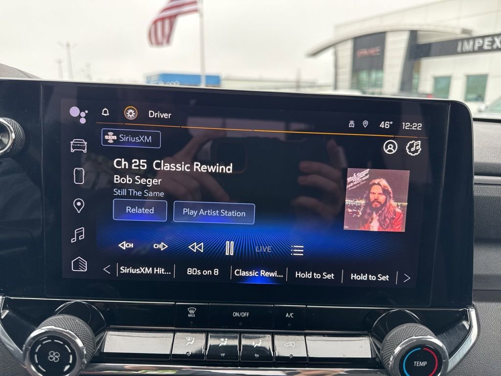 Used 2023 Chevrolet Colorado W/T image 16