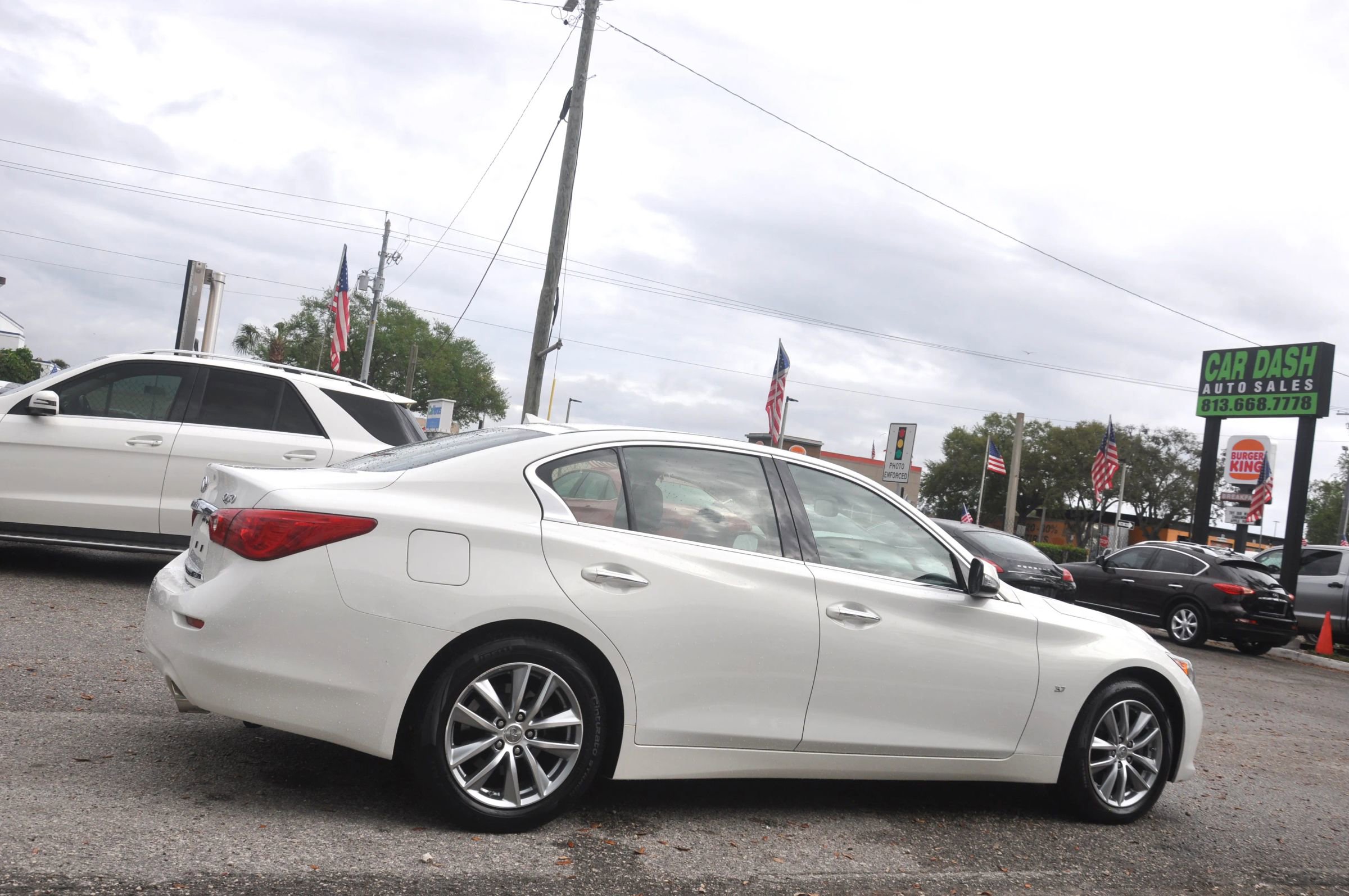Used 2014 INFINITI Q50 Premium w/ Navigation Package image 18